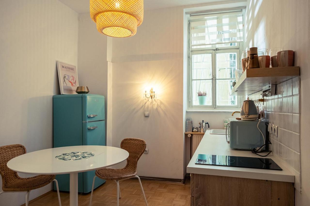 Cactus Apartment Free Parking For A Standard Car ลูบลิยานา ภายนอก รูปภาพ