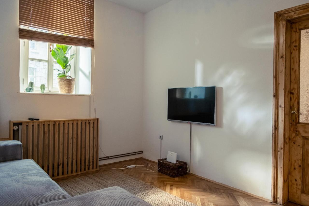 Cactus Apartment Free Parking For A Standard Car ลูบลิยานา ภายนอก รูปภาพ