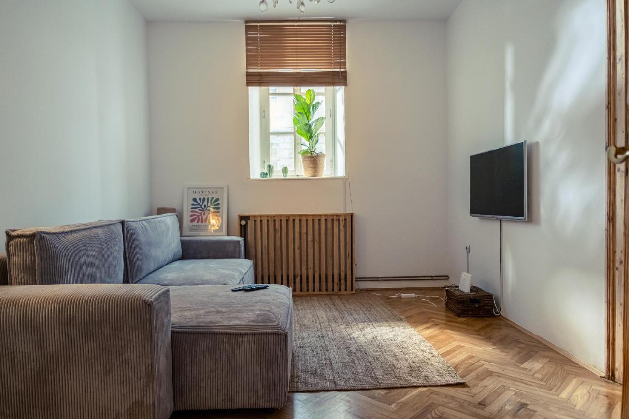 Cactus Apartment Free Parking For A Standard Car ลูบลิยานา ภายนอก รูปภาพ