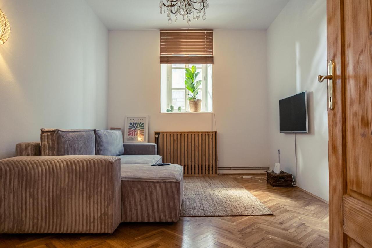 Cactus Apartment Free Parking For A Standard Car ลูบลิยานา ภายนอก รูปภาพ